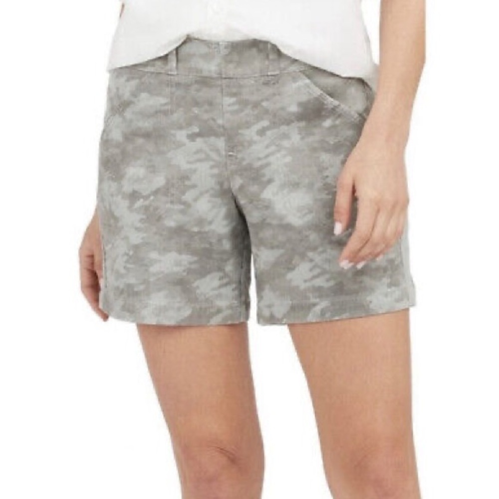 NWOT Spanx Stretch Twill Shorts